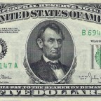 Mit Ken und 5 Dollar gegen die Milliardäre